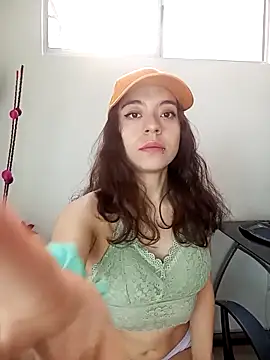 Snapshot of Girl_sweet chatting on 11-28-25, 03:36 Girl sweet online show from 11-28-25, 03:36