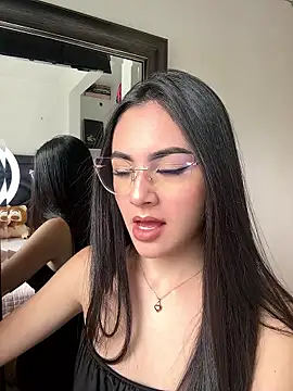 Snapshot of IslaCole chatting on 01-07-26, 07:16 IslaCole online show from 01-07-26, 07:16