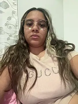 sofia montclair online show from 11-18-25, 08:24