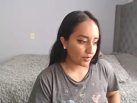 cute8smile online show from 11-05-25, 05:24