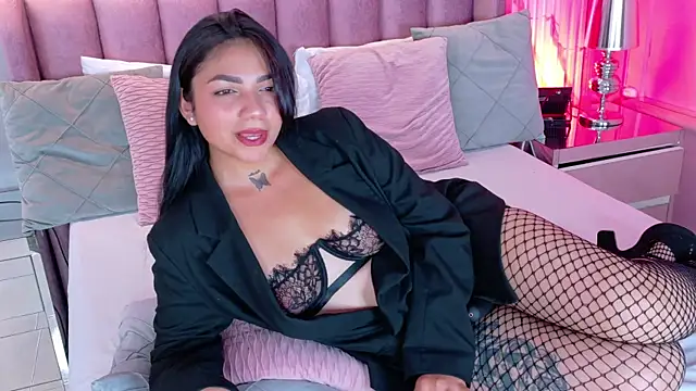 LaurenBecker  online show from 05-14-26, 10:49