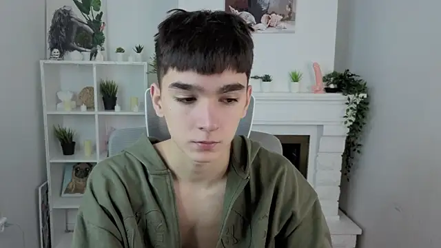 Snapshot of YamiTwink chatting on 11-27-25, 08:44 YamiTwink online show from 11-27-25, 08:44