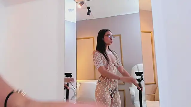 NahimiThompson online show from 02-04-26, 08:03