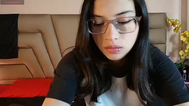 Crimsonsecretts online show from 01-15-26, 12:21