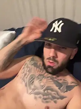 Snapshot of Jamall27 chatting on 02-03-26, 02:33 Jamall27 online show from 02-03-26, 02:33