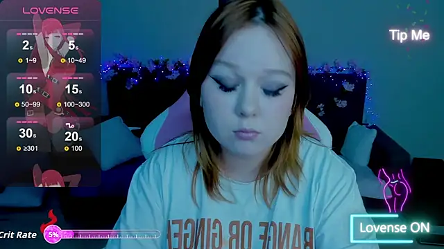 Snapshot of Lovly_Vixen chatting on 11-10-25, 05:45 Lovly Vixen online show from 11-10-25, 05:45