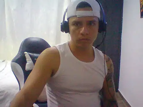 JuanPabloBocanegra online show from 10-23-25, 05:29