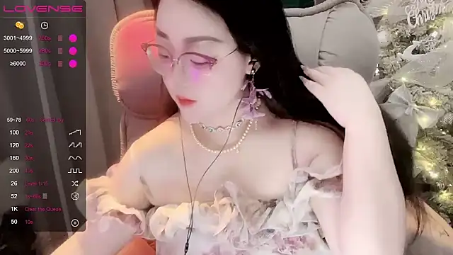 Snapshot of Monica-666888- chatting on 06-16-26, 05:15 Monica-666888- online show from 06-16-26, 05:15
