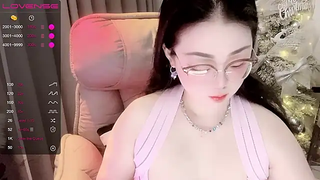 Snapshot of Monica-666888- chatting on 06-24-26, 05:01 Monica-666888- online show from 06-24-26, 05:01