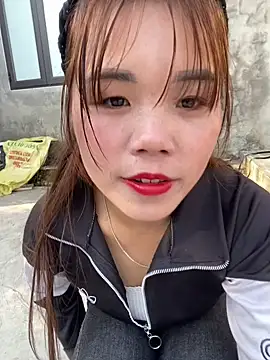 Snapshot of nachi-baby chatting on 11-26-25, 01:39 nachi-baby online show from 11-26-25, 01:39