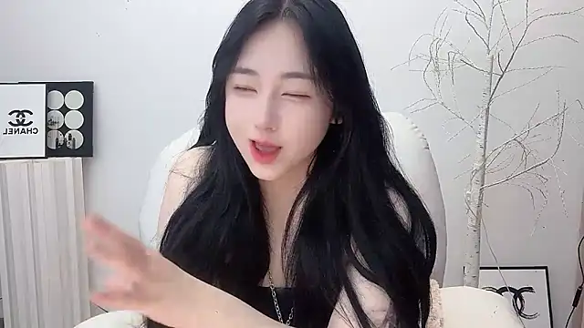 Snapshot of Love-hanzaizai718 chatting on 11-17-25, 05:41 Love-hanzaizai718 online show from 11-17-25, 05:41