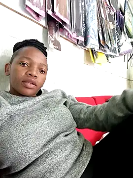 Snapshot of 09slambitch chatting on 11-10-25, 09:19 09slambitch online show from 11-10-25, 09:19