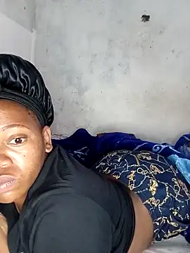 Snapshot of 09slambitch chatting on 12-18-25, 04:40 09slambitch online show from 12-18-25, 04:40