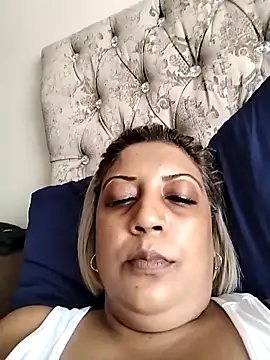 IndianLara online show from 03-12-26, 01:39