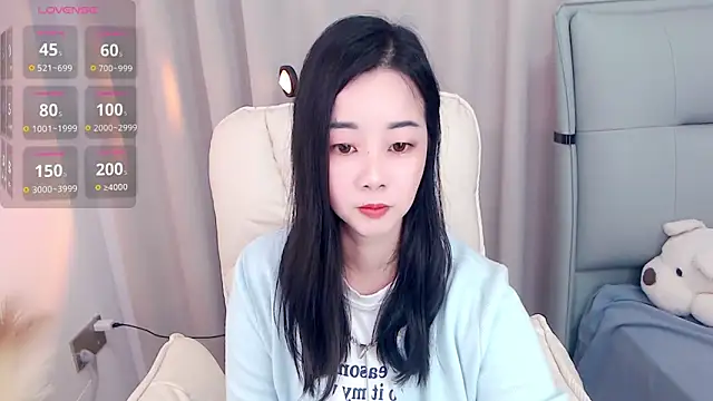 Xiaodie-baby online show from 10-27-25, 02:59