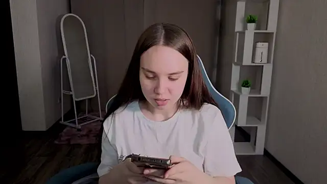 LunaDreeam online show from 11-19-25, 03:12