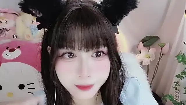 Snapshot of -zhuzhu-999- chatting on 03-04-26, 08:15 -zhuzhu-999- online show from 03-04-26, 08:15