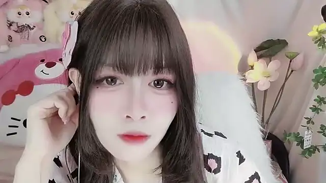 Snapshot of -zhuzhu-999- chatting on 04-01-26, 09:34 -zhuzhu-999- online show from 04-01-26, 09:34