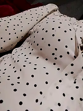 Snapshot of TRIEUTRIEU20 chatting on 10-29-25, 02:41 TRIEUTRIEU20 online show from 10-29-25, 02:41