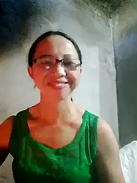 Snapshot of TRIEUTRIEU20 chatting on 11-25-25, 03:39 TRIEUTRIEU20 online show from 11-25-25, 03:39