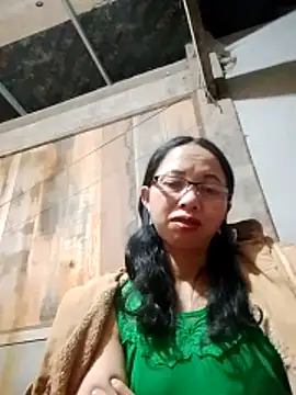 Snapshot of TRIEUTRIEU20 chatting on 11-25-25, 03:45 TRIEUTRIEU20 online show from 11-25-25, 03:45