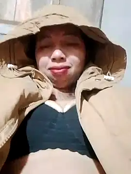 Snapshot of TRIEUTRIEU20 chatting on 11-28-25, 01:14 TRIEUTRIEU20 online show from 11-28-25, 01:14