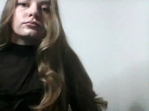 EllaMoonlight online show from 11-19-25, 09:26