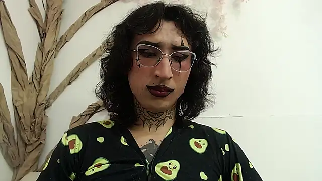 Snapshot of Sakura__Love_ chatting on 10-28-25, 06:21 Sakura  Love  online show from 10-28-25, 06:21