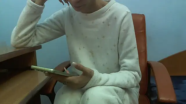 Snapshot of andreea713 chatting on 02-16-26, 02:57 andreea713 online show from 02-16-26, 02:57