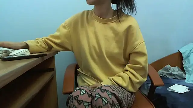 Snapshot of andreea713 chatting on 03-21-26, 07:06 andreea713 online show from 03-21-26, 07:06