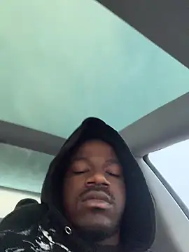 Snapshot of cjbuckkz11 chatting on 12-04-25, 01:53 cjbuckkz11 online show from 12-04-25, 01:53