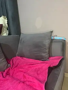 Snapshot of SweetCandy84 chatting on 04-14-26, 10:43 SweetCandy84 online show from 04-14-26, 10:43