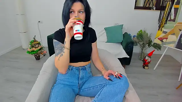 Arya Anna online show from 12-16-25, 05:45