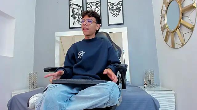 adams bobby online show from 11-25-25, 11:21