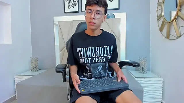 adams bobby online show from 01-11-26, 11:26