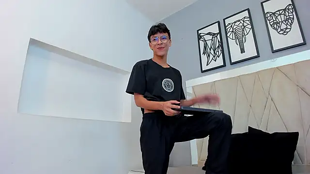 adams bobby online show from 02-07-26, 11:47