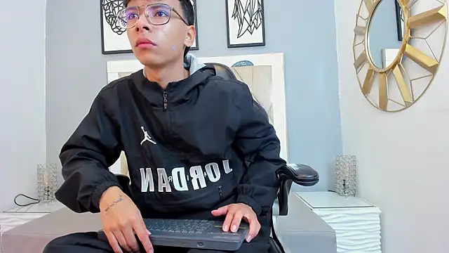 adams bobby online show from 03-08-26, 10:52