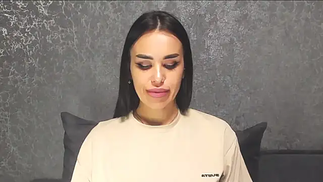 velvetveyraX online show from 04-24-26, 04:53