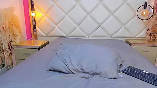 MaroxCute online show from 12-02-25, 06:14