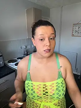 Snapshot of BubblesLovexox chatting on 02-22-26, 01:42 BubblesLovexox online show from 02-22-26, 01:42