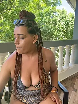 Snapshot of BubblesLovexox chatting on 04-16-26, 11:11 BubblesLovexox online show from 04-16-26, 11:11