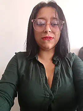 Caroline-17 online show from 11-22-25, 06:07