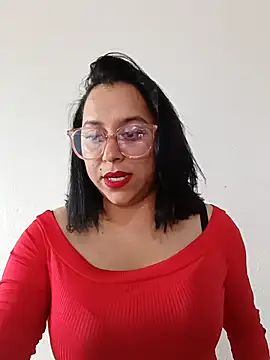 Caroline-17 online show from 11-24-25, 06:07