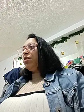 Caroline-17 online show from 12-03-25, 12:18