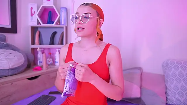 celeste blazze  online show from 11-13-25, 04:28