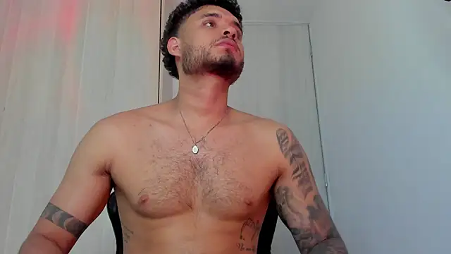 AUSTINN TORRES online show from 07-23-26, 01:19