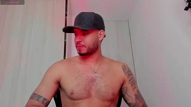AUSTINN TORRES online show from 07-26-26, 12:41