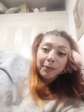 EmilyyRed online show from 11-29-25, 04:26