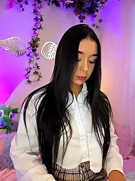 ISA NIXON online show from 11-25-25, 05:57