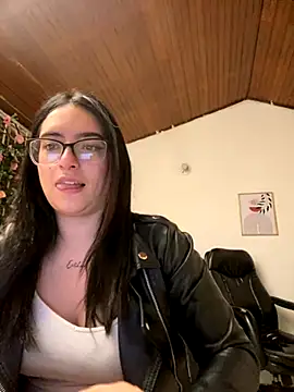 Kloe Novoa online show from 11-04-25, 12:48